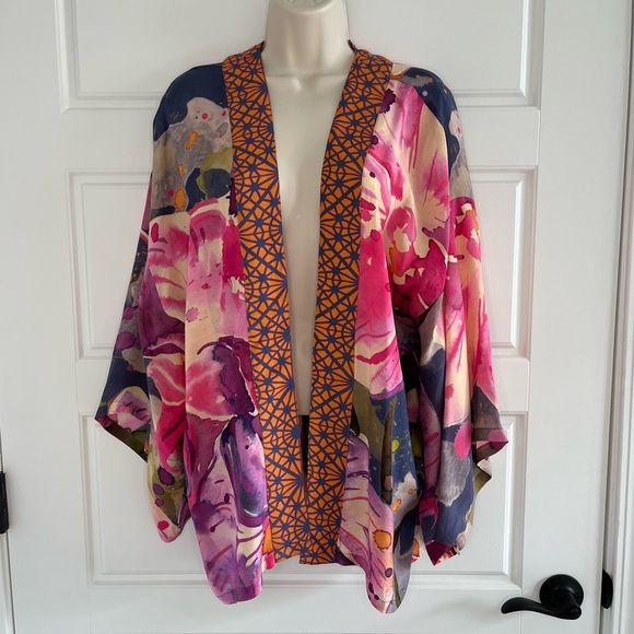 Powder Orchid and Iris Kimono Jacket Cover Up Bohemian Artsy One Size NWT - Picture 3 of 15